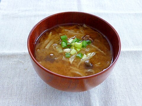 切干大根とむかごの味噌汁